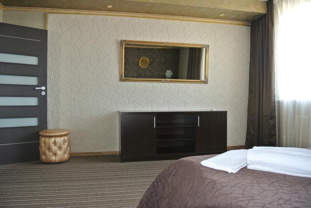 Panoramic View Apartment Poznyaky 키예프 외부 사진